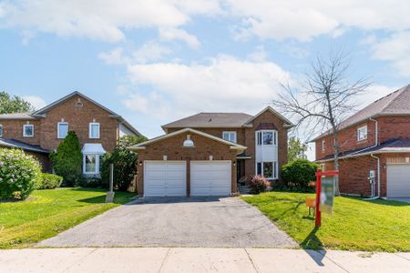 For Lease - 615 Sandford Street, Newmarket, Ontario - Photo 2