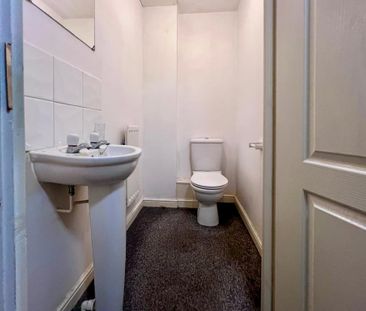 1 bedroom in a house share to rent - Photo 6