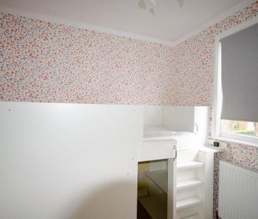 3 bedroom semi-detached house to rent - Photo 3