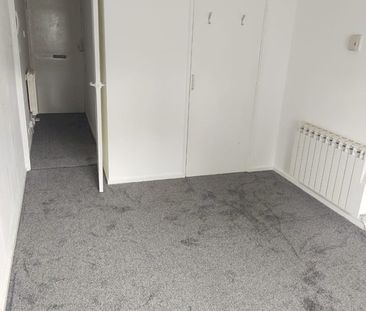 1 Bed Flat, Carrick Point, LE5 - Photo 4