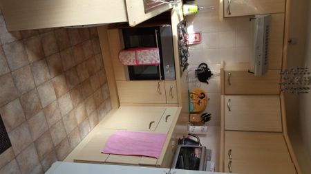 2 bedroom semi-detached house to rent - Photo 4