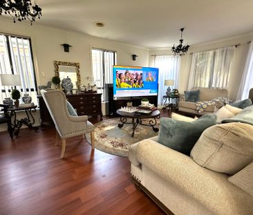 Greatly located family living! - Photo 1