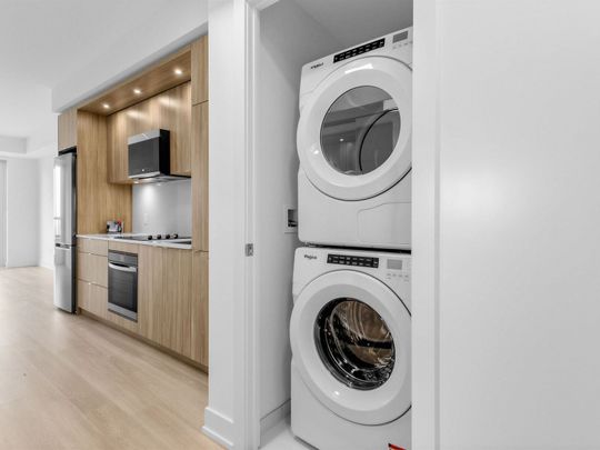 For Lease - 60 Central Park Roadway N/A Unit# 2001, Toronto, Ontario - Photo 1