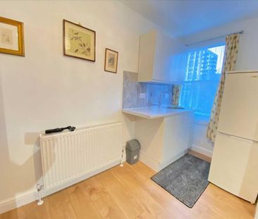 Studio to rent - Photo 4