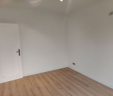 Ruime gezinswoning met 3 slaapkamers te Assebroek. - Photo 3