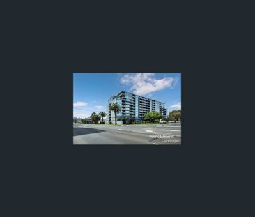 STUNNING VIEWS,2BRM, 2 BATH, 2 CAR APARTMENT - Photo 6