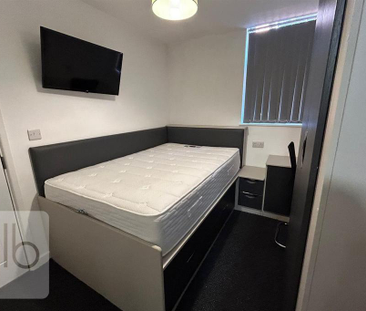 5 bedroom terraced house to rent - Photo 4