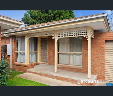 25 Warren Close, Narre Warren, Vic 3805 - Photo 3