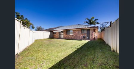 2 Bedroom Duplex in Burleigh Waters - Photo 3