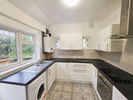 London Road, Apsley, Hemel Hempstead, HP3 9SB, Herts - Photo 4