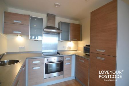 2 bedroom flat to rent - Photo 5