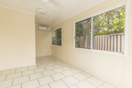 12 Howitt Street, North Ward - Photo 2