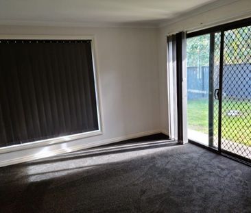 Spacious 3-Bedroom Unit in East Albury - Ideal Location! - Photo 1