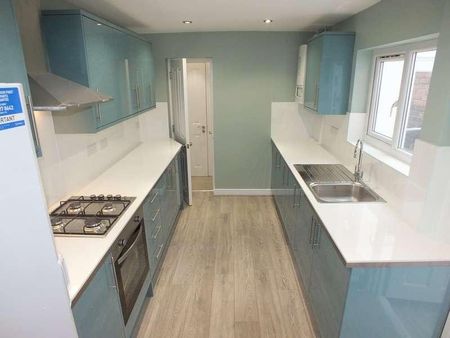 Salisbury Road, Reading, RG30 - Photo 2