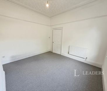 3 bedroom terraced to rent Hainton Avenue, Grimsby - Photo 5