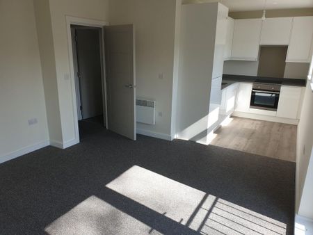 2 bedroom apartment to rent - Photo 3