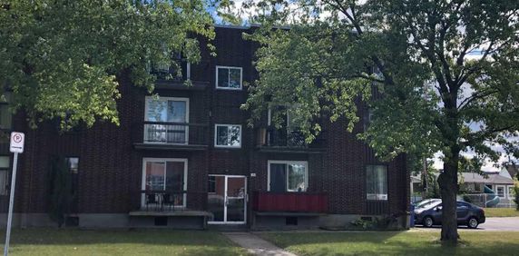 À louer 4 ½ 1306 boul. des Seigneurs, apt 05, Terrebonne - Photo 2