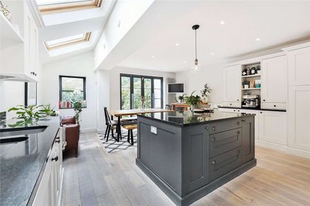 Geraldine Road, London, SW18 2NT - Photo 3
