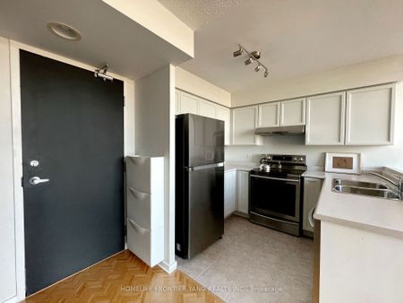 Mystic Pointe Lofts , #422 - Photo 3