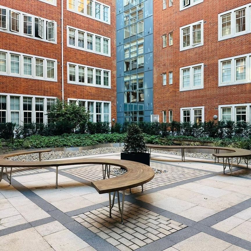 2 Bed Flat, Romney House, SW1P - Photo 1