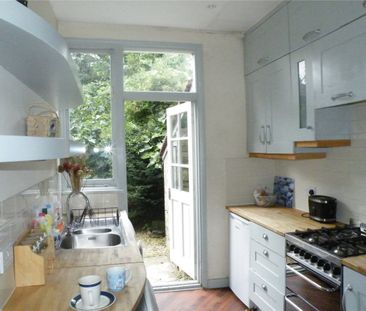 Maidstone Road, N11, London - Photo 4