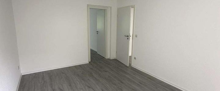 wir renovieren+++ 2-Raum Wohnung frei - Foto 1