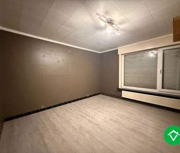 Gelijkvloerse woning met 3 slaapkamers, dubbele garage en tuin - Photo 2