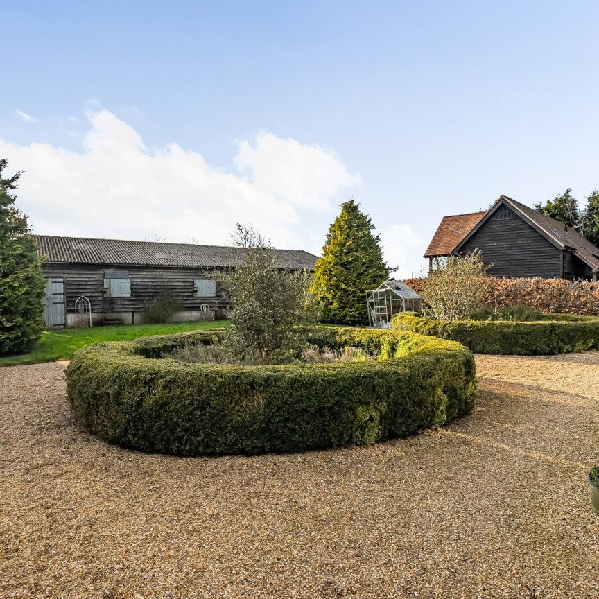 2 bedroom semi-detached house to rent - Photo 1