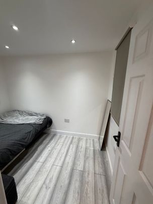 1 Bed Flat, Nottingham Road, CR2 - Photo 1