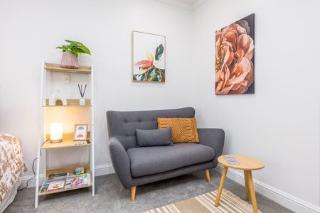 Ideal Inner City Pad - Photo 3