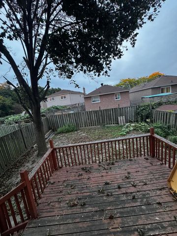 For Lease - 56 Overlord Crescent Unit# Upper, Toronto, Ontario - Photo 5
