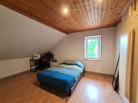 Location Appartement 92m² - Photo 3