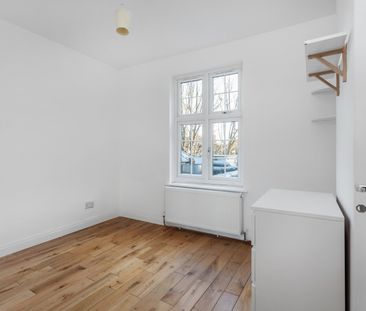 2 Bed Flat, The Green, W5 - Photo 6