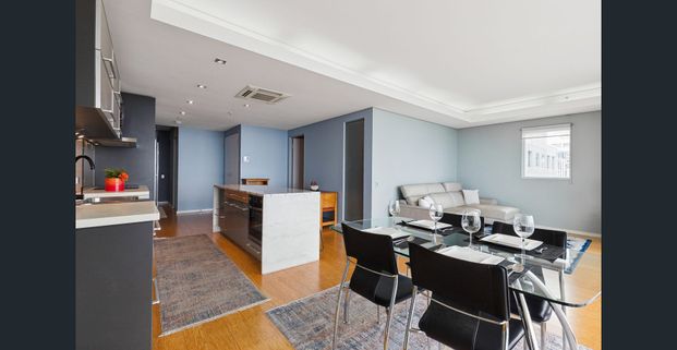 Executive river view apartment - furnished and equipped - Photo 1