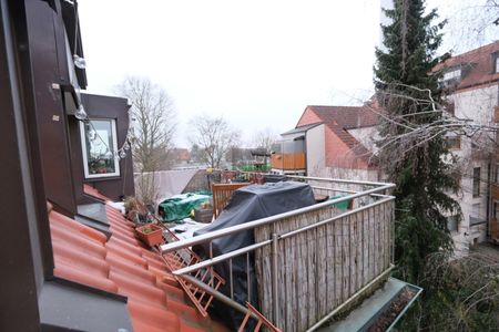 Helle 3-Zimmer-Dachgeschosswohnung mit großzügiger Dachterrasse in Hohe Marter - Photo 4