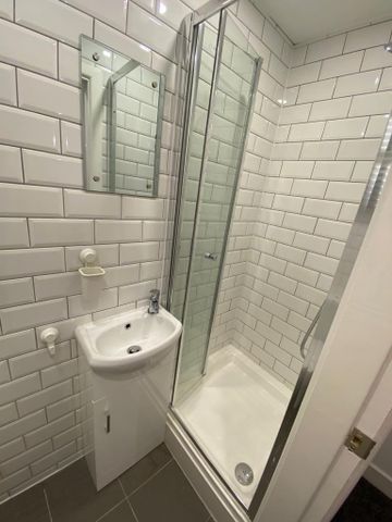 5 bedroom terraced house to rent - Photo 5