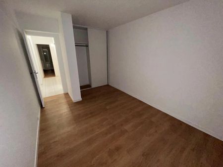Appartement à louer 3 pièces 66.28m² - Photo 3