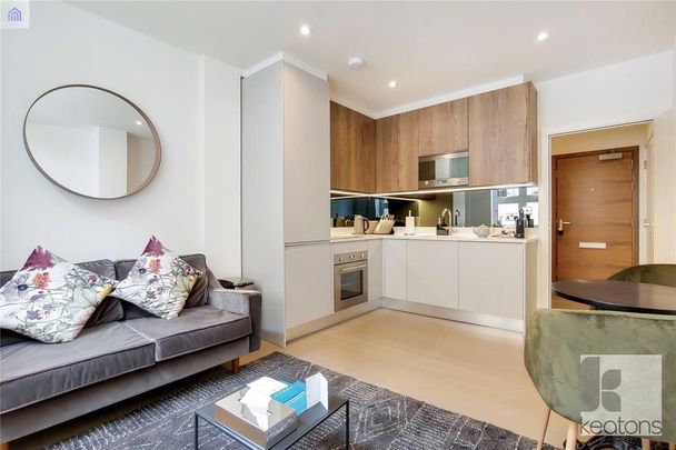 1 bedroom flat to rent - Photo 1