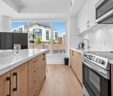 For Lease - 333 Sunseeker Avenue Unit# 214, Innisfil, Ontario - Photo 1