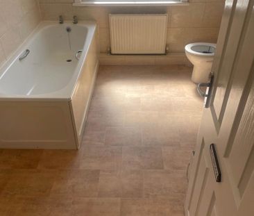 Hailsham Road, Polegate - Photo 4