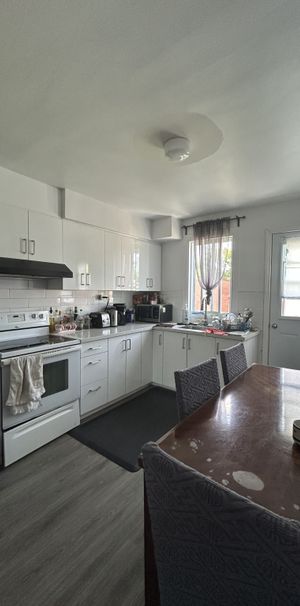 5 1/2 Renove à Saint -Laurent - Photo 1