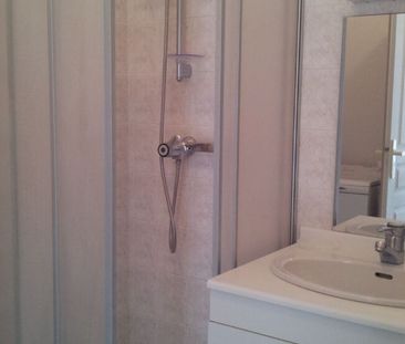 Appartement Niort Studio meublé 27 m2 - Photo 6