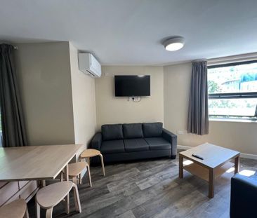 7 bedroom flat to rent - Photo 1