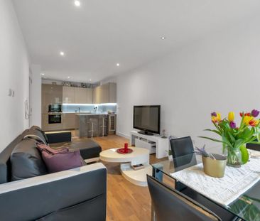 2 bedroom flat to rent - Photo 3