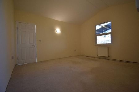 2 bedroom barn conversion to rent - Photo 2