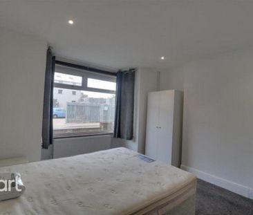 1 bedroom in a house share to rent - Photo 6