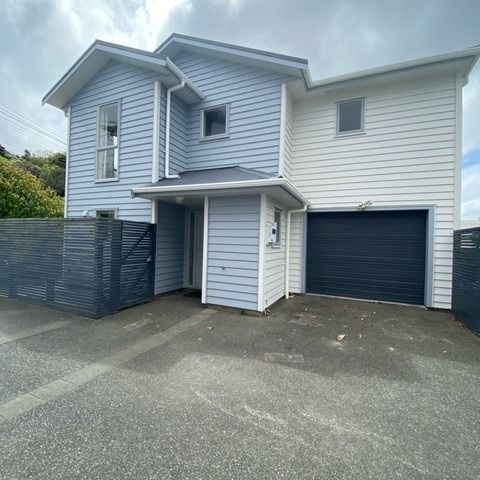 41 Philip Street, Johnsonville - Photo 1