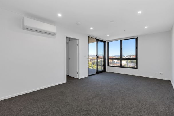 Waterside living. Corner position. Brand New - Photo 1