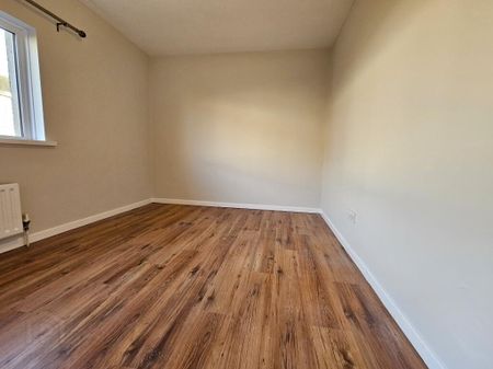 39 Moylinney Park, Antrim, BT41 1NJ - Photo 4