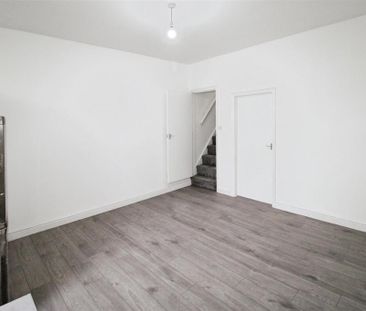 4 bedroom terraced house to rent - Photo 1